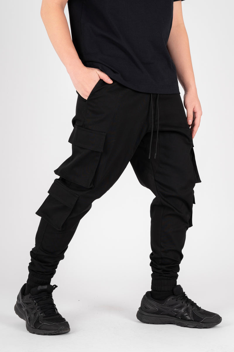 POCKETS CARGO PANTS BLACK – HSO - Main Image