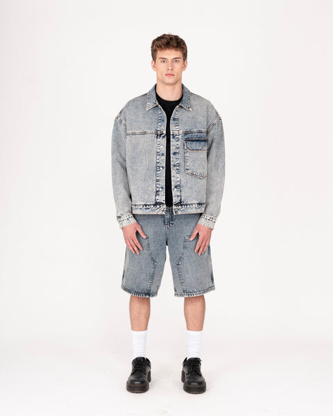 DENIM TRUCKER JACKET IN TINTED WASH