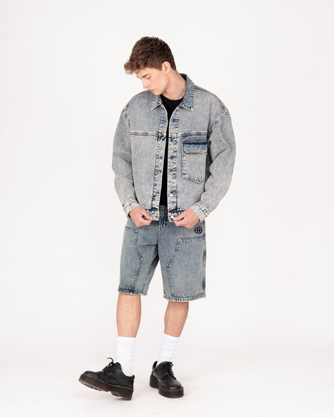 DENIM TRUCKER JACKET IN TINTED WASH