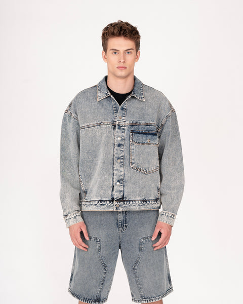 DENIM TRUCKER JACKET IN TINTED WASH