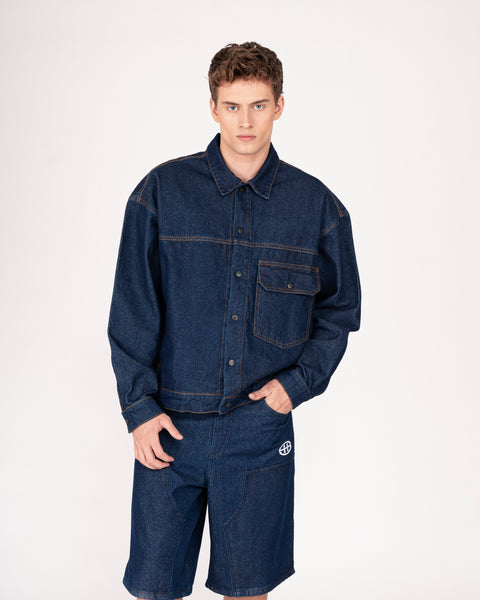 DENIM TRUCKER JACKET IN INDIGO