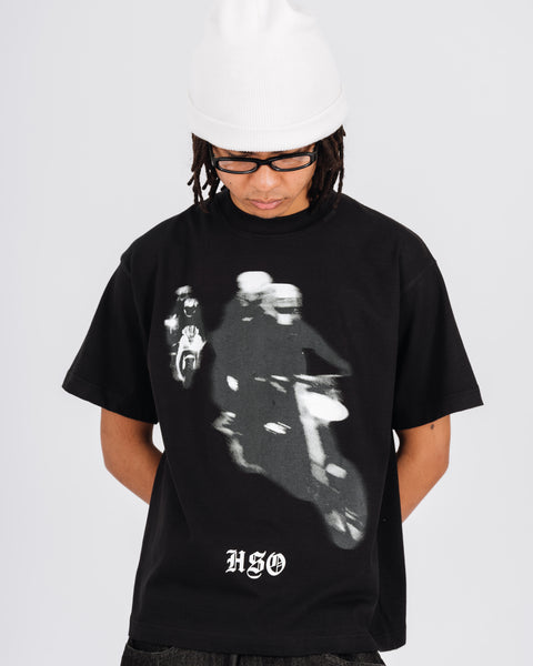 HEIST GRAPHIC TEE