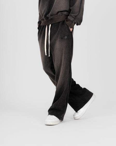 FLARED LOUNGE PANTS IN SUNDRIED WASHED BLACK