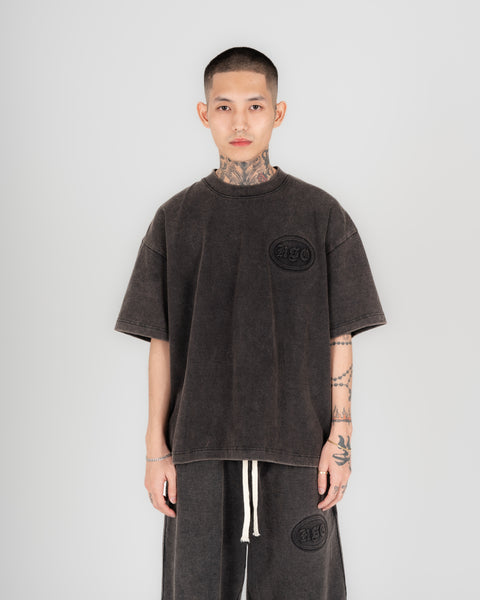 EMBOSSED HEAVY BOX TEE IN WASHED BLACK