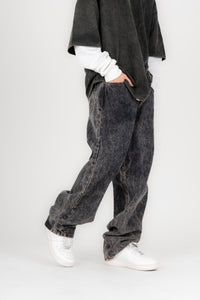 BAGGY JEANS IN ACID BLACK