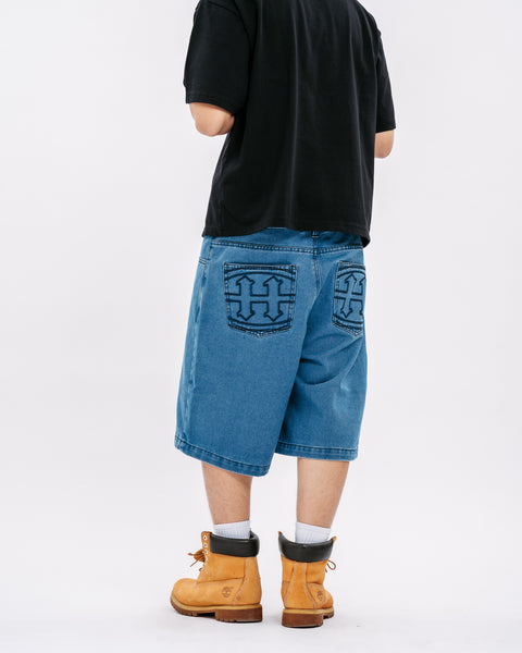 EMBLEM STITCH LIGHT DENIM SHORTS