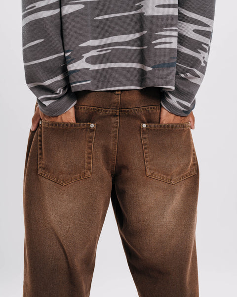 BAGGY JEANS IN FADED BROWN