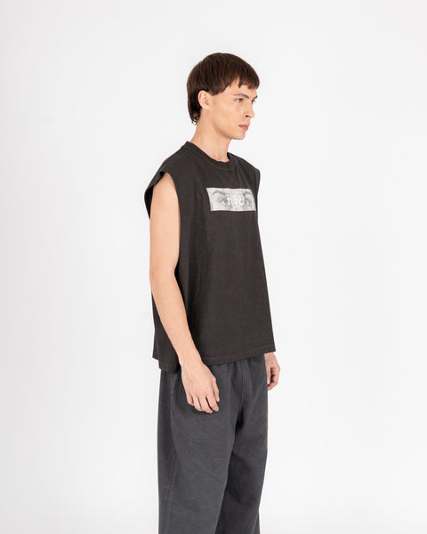 GRAPHIC MUSCLE TEE - WASHED BLACK