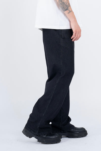 RELAXED DENIM FLARED PANTS IN STONE WASHED