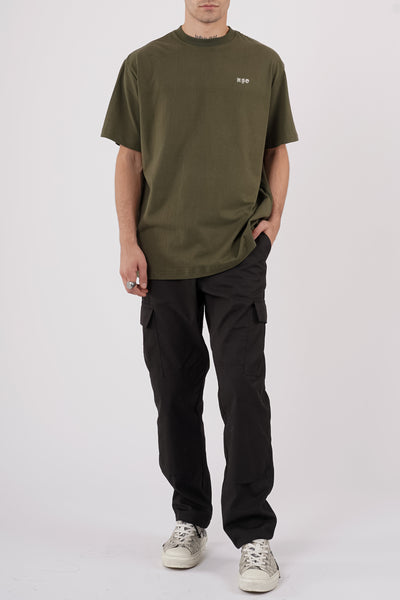 LOGO TEE IN OLIVE