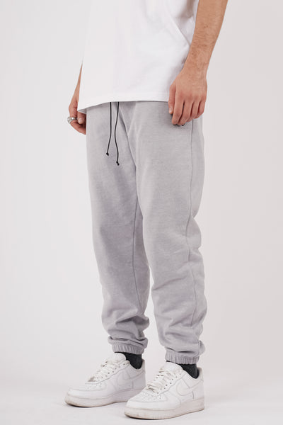 ESSENTIAL SWEATPANTS IN GRAY