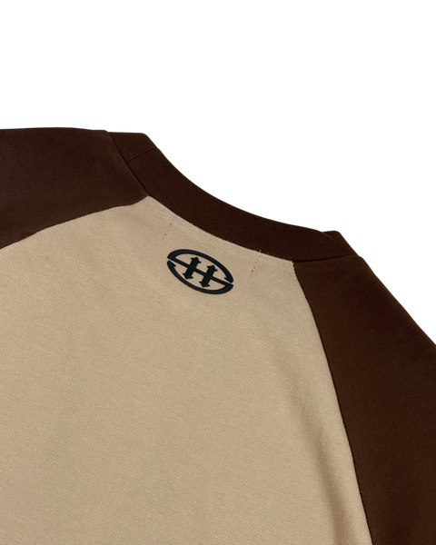 RAGLAN EMBLEM BOX TEE