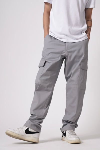 CLASSIC CARGO PANTS IN COOL GRAY
