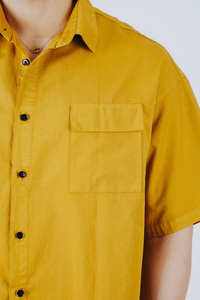 BUTTON DOWN SHIRT IN OVERDYED MUSTARD